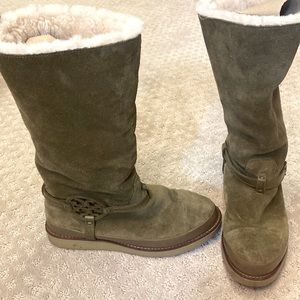 Authentic Tory Burch Dana Shearling Suede Olive Boots Size 8